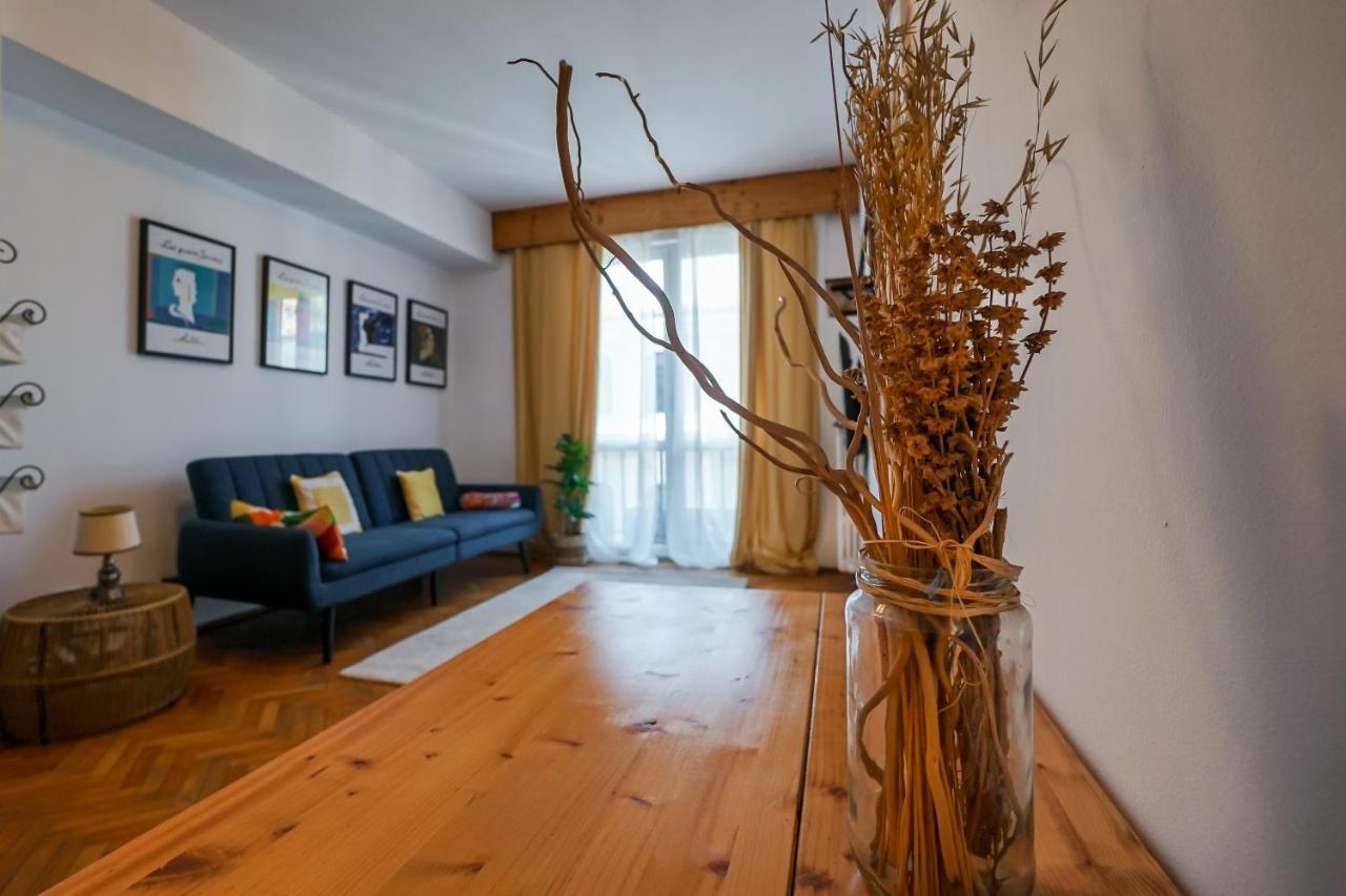 Appartamento Apartament Universitate - Centrul Vechi Bucarest Esterno foto