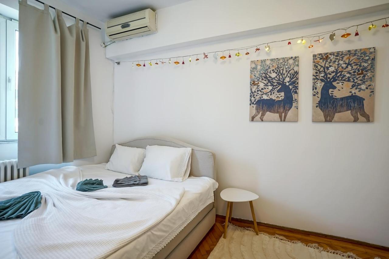Appartamento Apartament Universitate - Centrul Vechi Bucarest Esterno foto