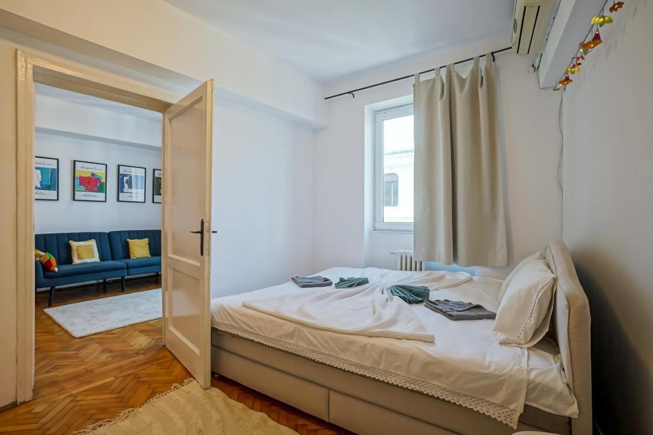 Appartamento Apartament Universitate - Centrul Vechi Bucarest Esterno foto